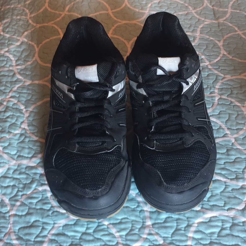 ASICS volleyball court shoes
